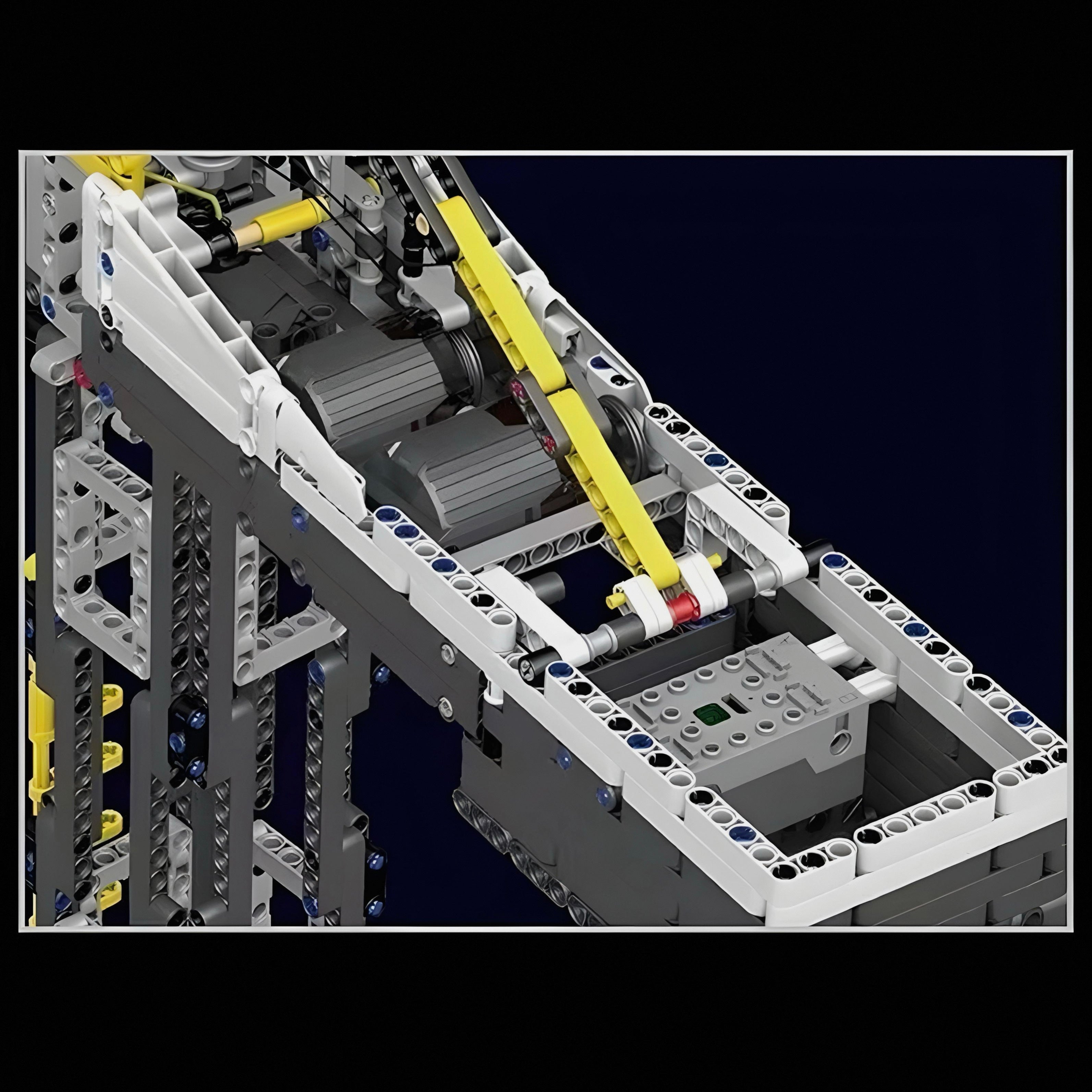 Remote Controlled 98cm Tower Crane | 1796pcs