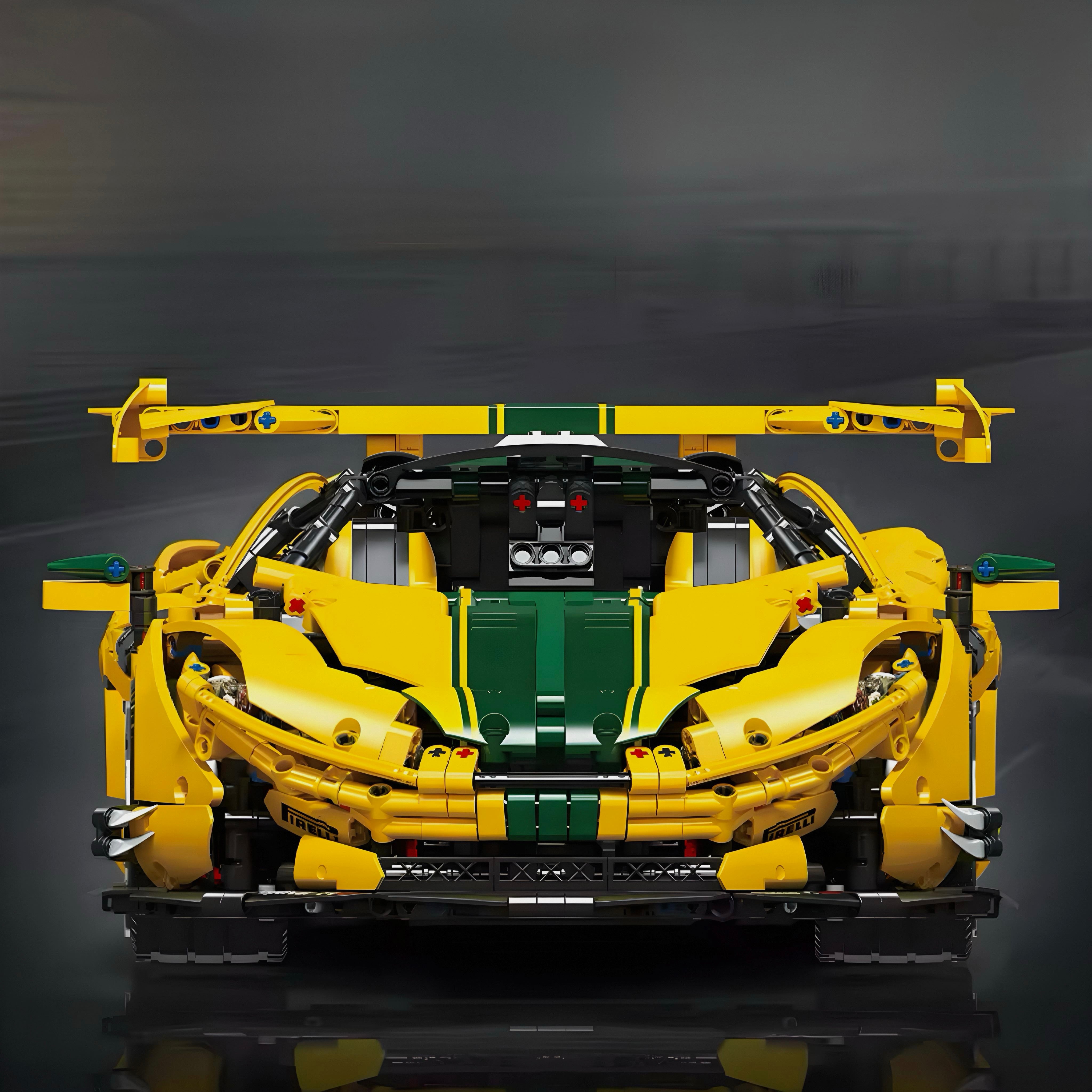 Collector's P1 GTR | 3315pcs | Block World