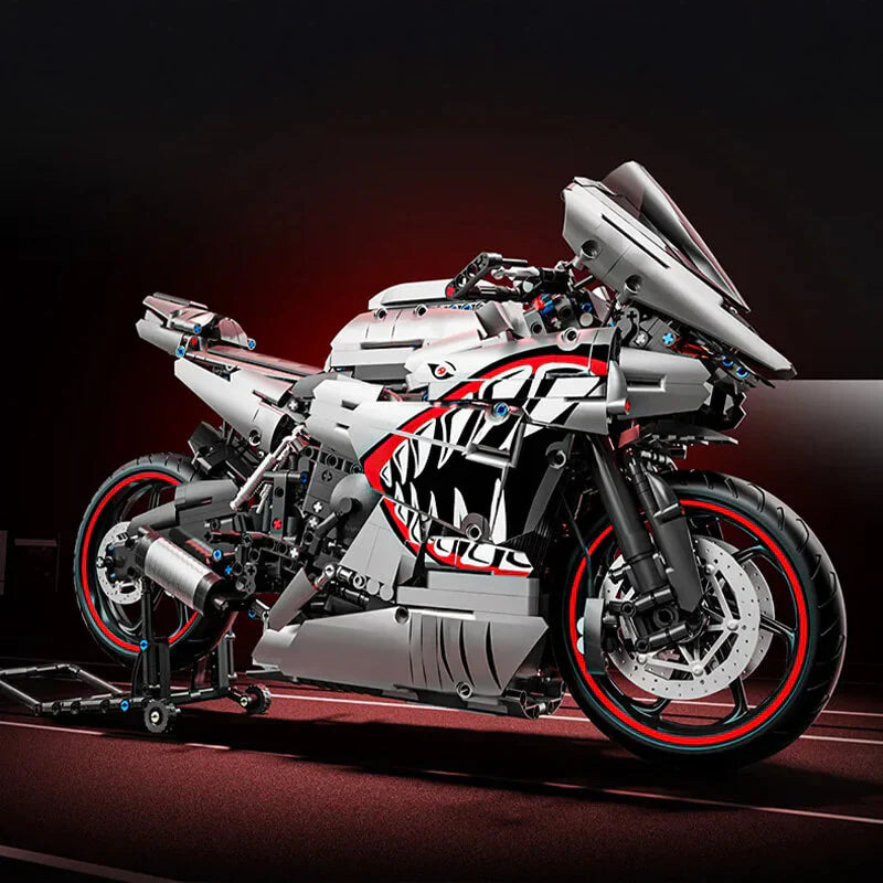 Japanese Shark Performance Motorbike | 2128pcs | Block World