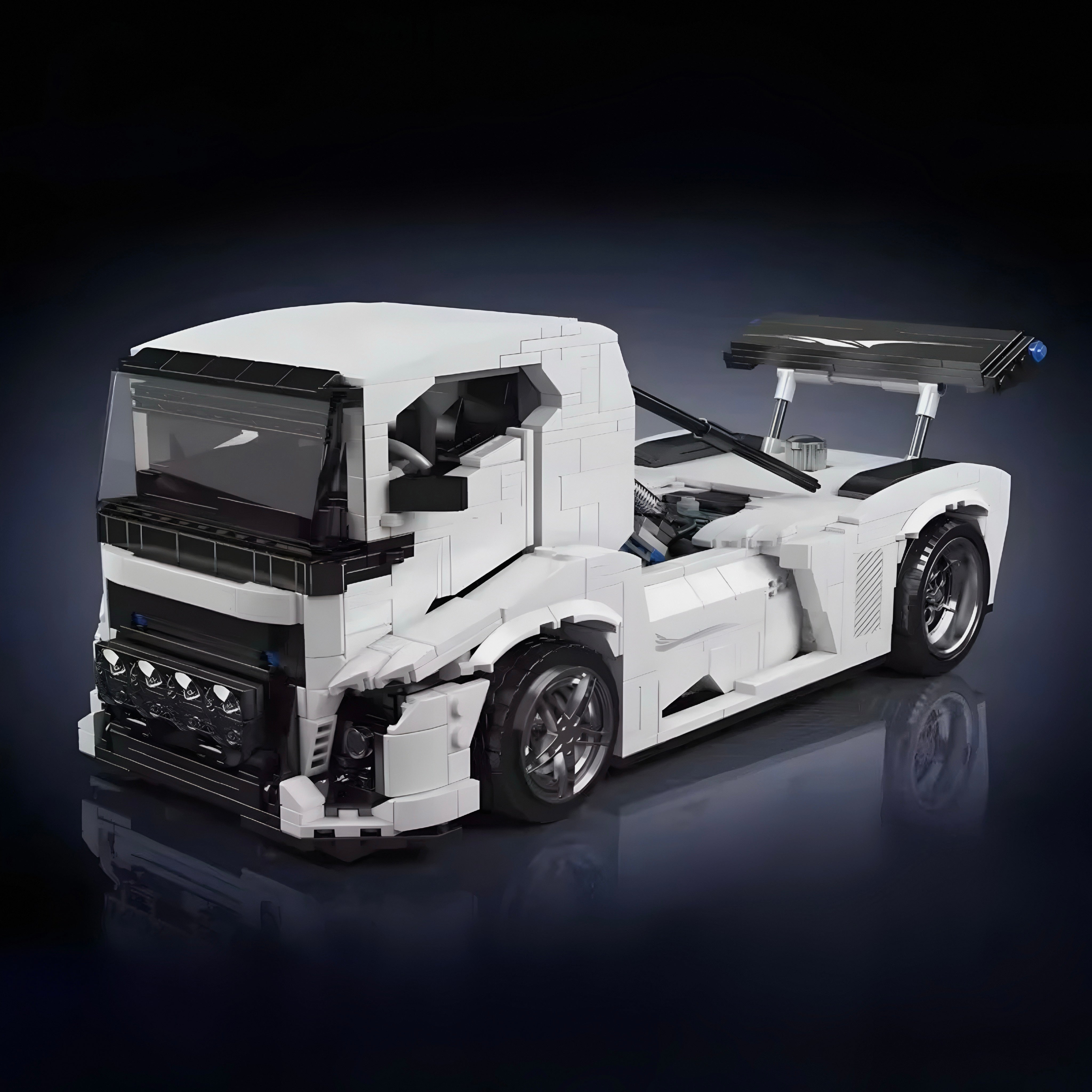 2,400HP "Iron Knight" Truck | 1606pcs | Block World