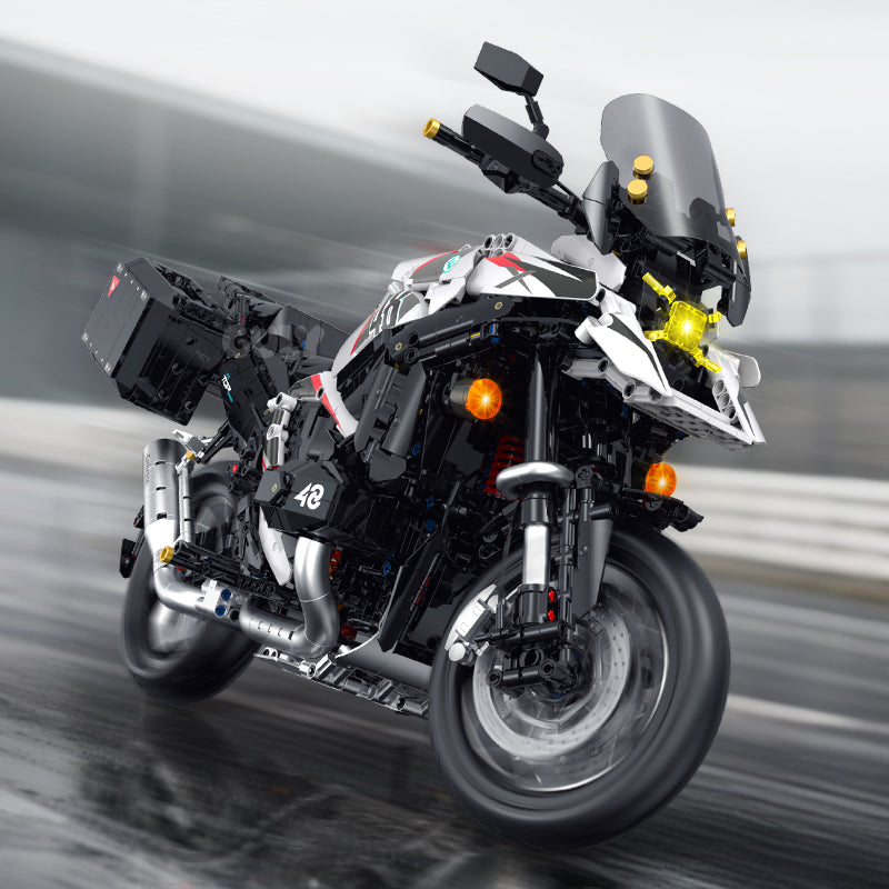 German Touring Motorbike | 2488pcs | Block World