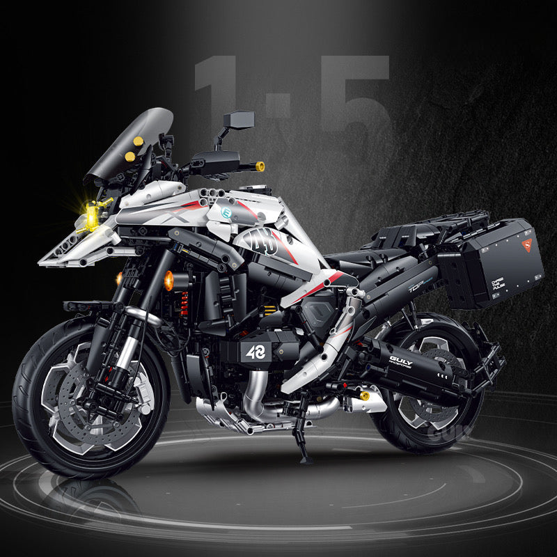 German Touring Motorbike | 2488pcs | Block World